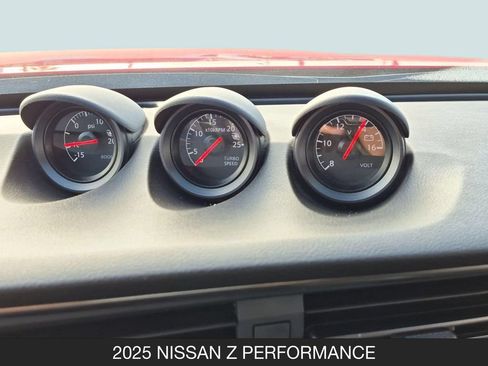 Used 2025 Nissan Z Performance w/ Floor Mat Package RWD image 26
