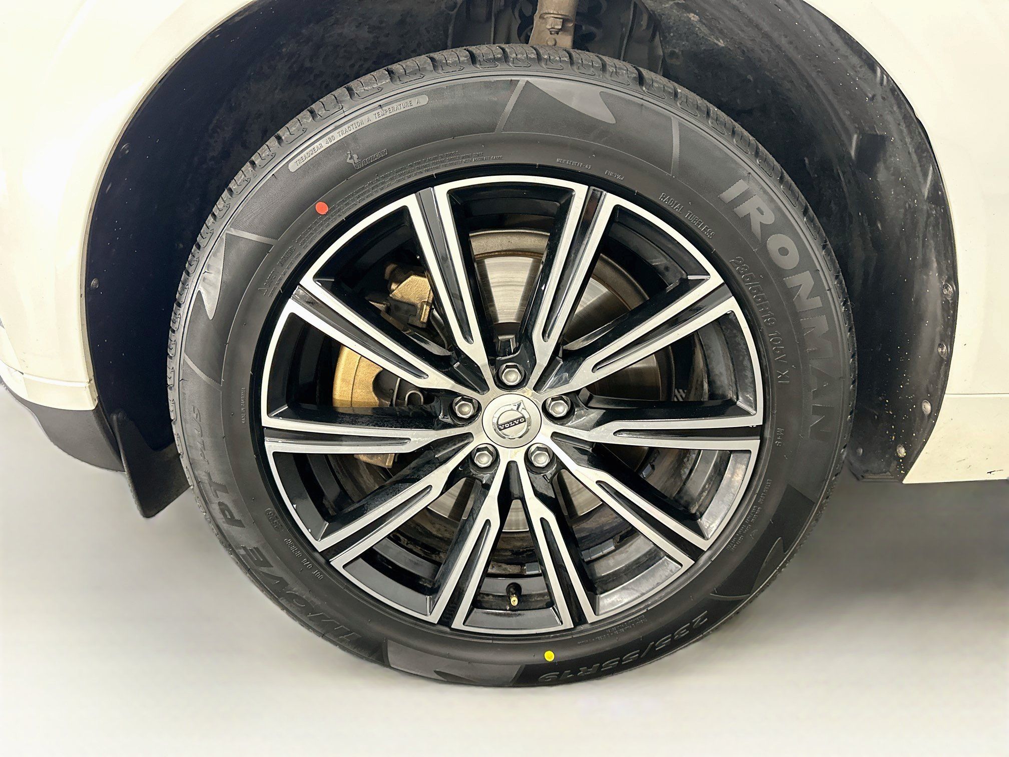 Used 2020 Volvo XC60 T6 Inscription w/ Protection Package AWD/4WD image 37