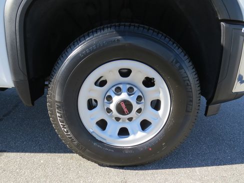 New 2025 GMC Sierra 2500 Pro w/ Convenience Package image 11