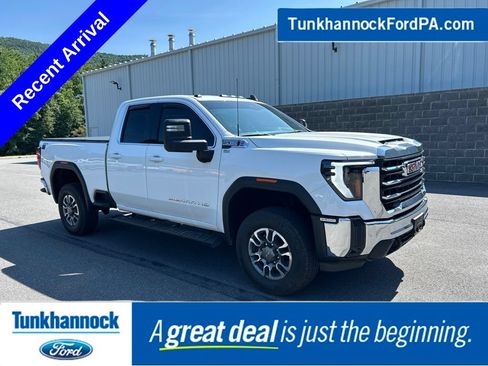 Used 2025 GMC Sierra 2500 SLE w/ Preferred Package AWD/4WD image 1