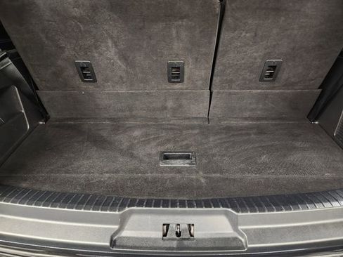 Used 2018 Ford Expedition XLT RWD image 33