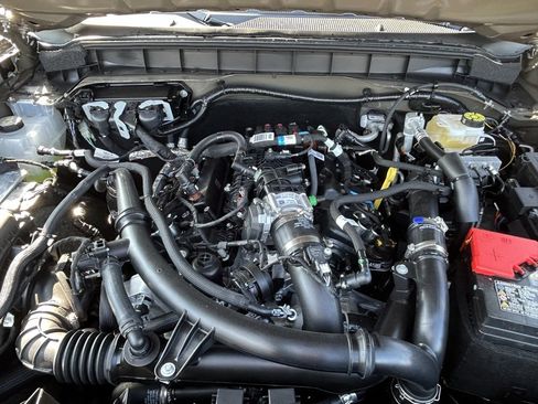 New 2025 Ford Bronco Badlands w/ Sasquatch Package image 24