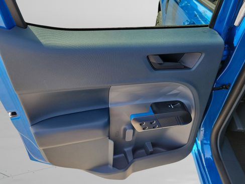 Used 2025 Ford Maverick Lobo image 9