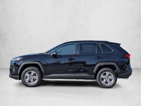 Used 2025 Toyota RAV4 XLE FWD image 9