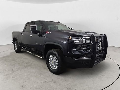 Used 2024 Chevrolet Silverado 2500 LTZ w/ LTZ Premium Package image 7