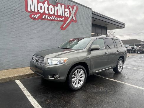 Used 2010 Toyota Highlander Limited image 2
