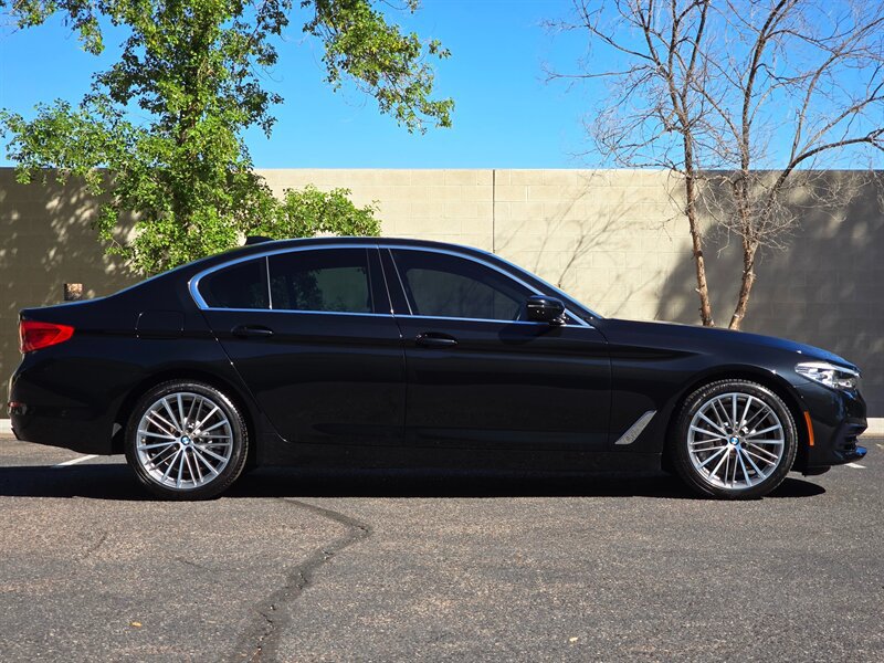 Used 2019 BMW 540i w/ Convenience Package RWD image 11