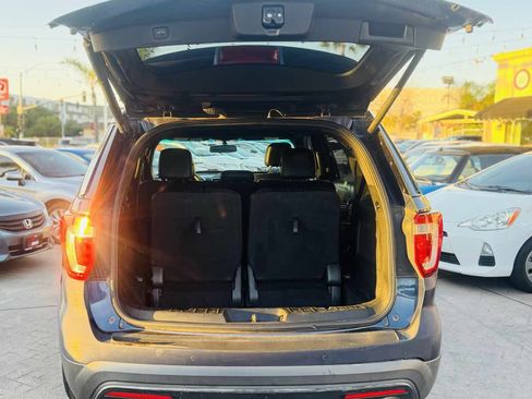 Used 2016 Ford Explorer Limited image 20