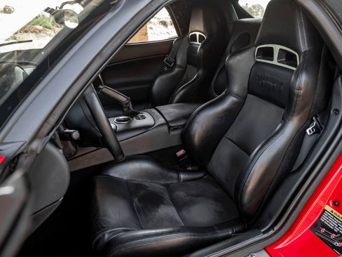 Used 2004 Dodge Viper SRT-10 RWD image 17