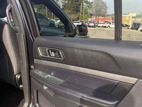 Used 2019 Ford Explorer XLT w/ Equipment Group 201A image 24