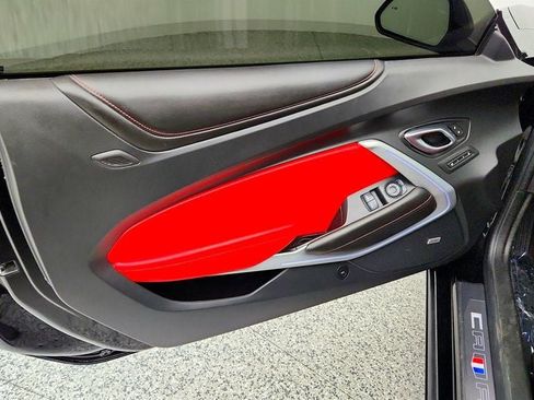 Used 2017 Chevrolet Camaro SS RWD image 11