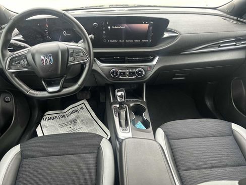 Used 2024 Buick Envista Preferred w/ Convenience I Package image 18