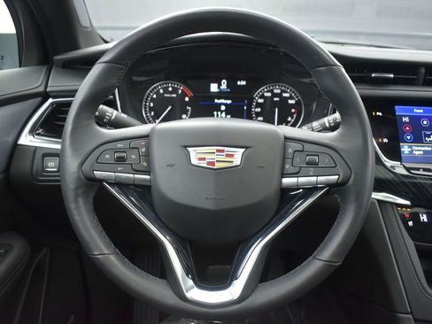 Certified 2024 Cadillac XT6 Premium Luxury w/ LPO, Floor Liner Package image 15