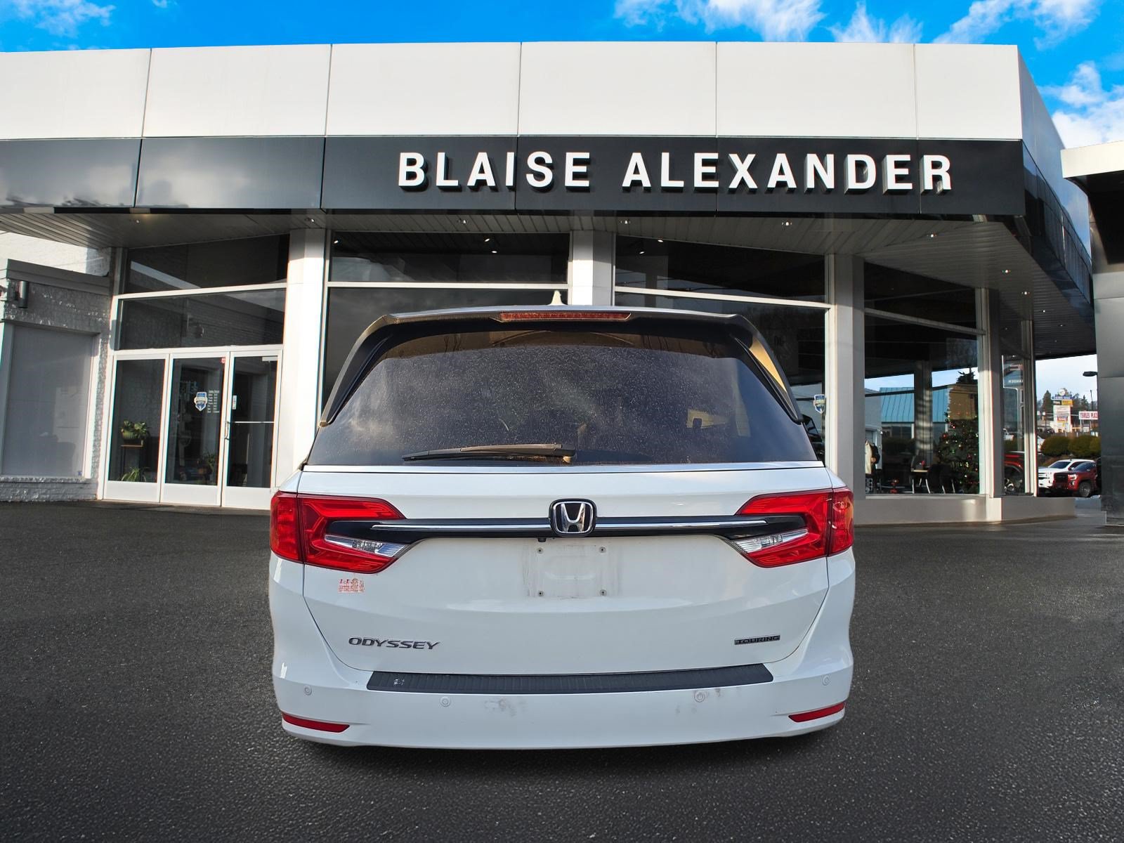 Used 2021 Honda Odyssey Touring image 3