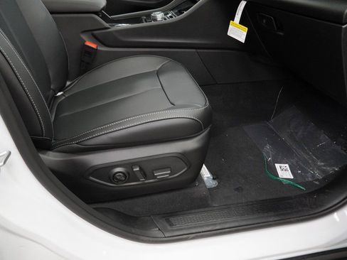 New 2026 Jeep Grand Cherokee Limited w/ Limited Altitude Package image 36