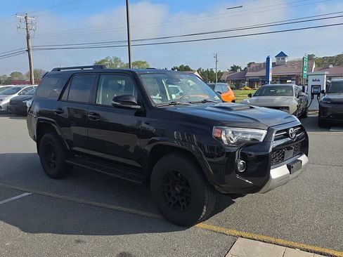 Used 2023 Toyota 4Runner TRD Off-Road Premium w/ Off Road Premium Plus Package image 3