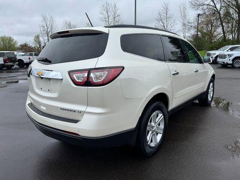 Used 2014 Chevrolet Traverse LT FWD image 5