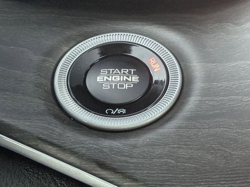 New 2025 Jeep Grand Cherokee Limited image 22