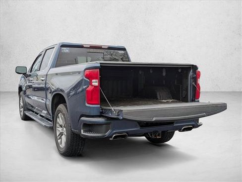 Used 2019 Chevrolet Silverado 1500 High Country w/ Z71 Off-Road Package image 3