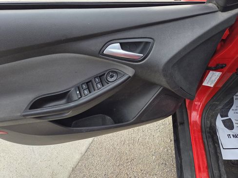 Used 2013 Ford Focus SE image 8