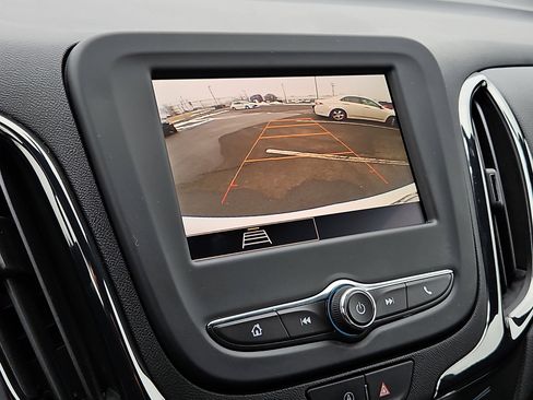 Certified 2023 Chevrolet Equinox RS image 17