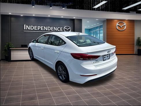 Used 2018 Hyundai Elantra Value Edition FWD image 5