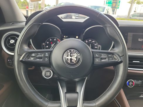 Used 2021 Alfa Romeo Stelvio Ti w/ Active Assist 2 Package TI AWD/4WD image 20