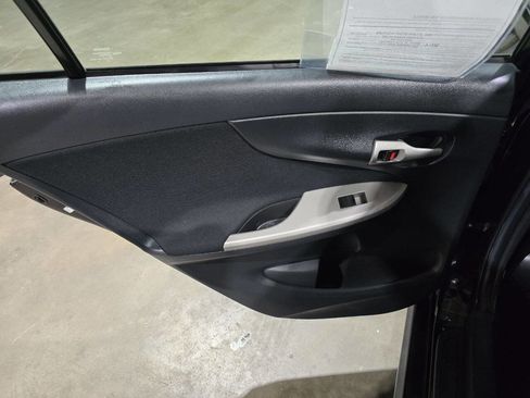 Used 2013 Toyota Corolla S Special Edition image 27