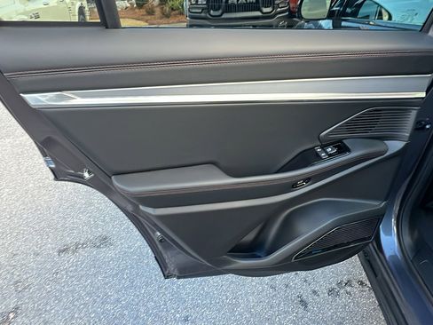 Used 2024 Jeep Wagoneer Launch Edition image 24