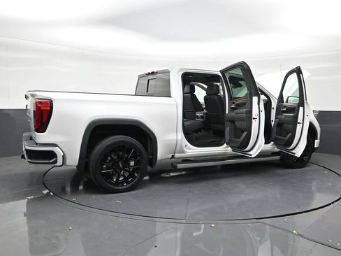 Used 2023 GMC Sierra 1500 Denali w/ Denali Carbonpro Edition AWD/4WD image 28