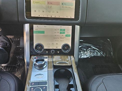 Used 2018 Land Rover Range Rover Supercharged image 28