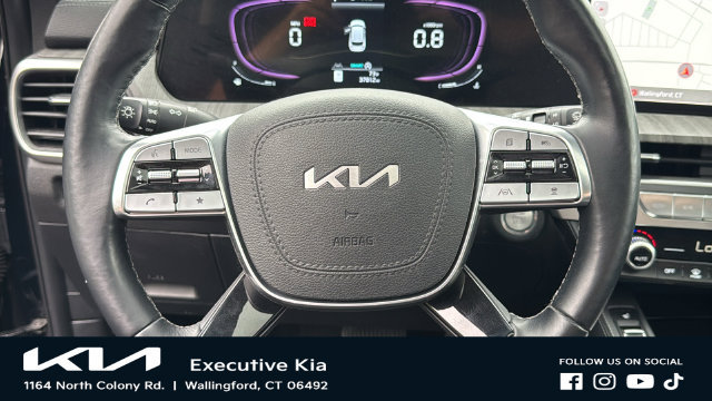 Certified 2024 Kia Telluride EX w/ EX Captain's Chair Package AWD/4WD image 12