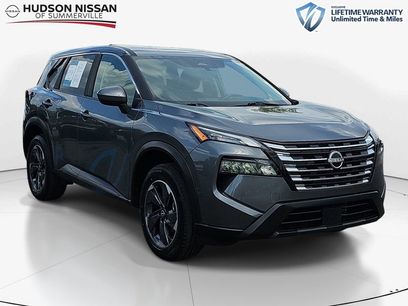 Used 2025 Nissan Rogue SV