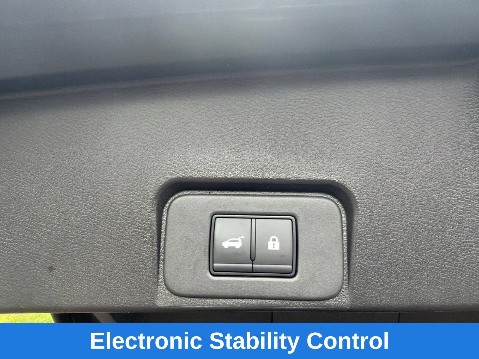 Used 2024 Nissan Rogue SV AWD/4WD image 21