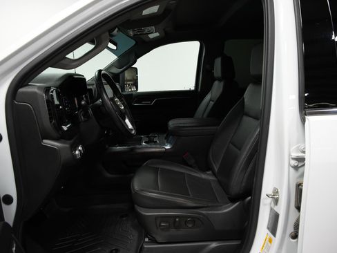Used 2024 GMC Sierra 2500 SLT w/ SLT Convenience Package image 25
