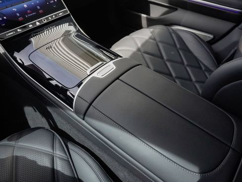Used 2025 Mercedes-Benz Maybach S 680 4MATIC image 14