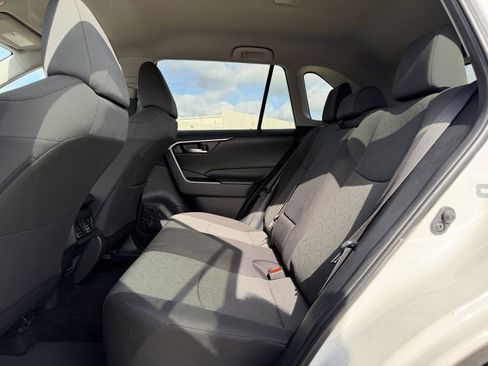 Used 2024 Toyota RAV4 XLE FWD image 29