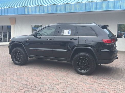 Used 2021 Jeep Grand Cherokee Trailhawk w/ Premium Lighting Group image 3