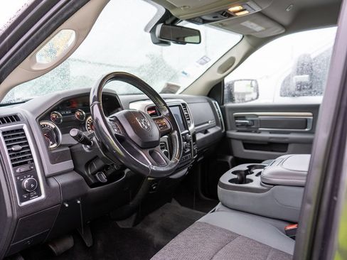 Used 2018 RAM 1500 Big Horn AWD/4WD image 4