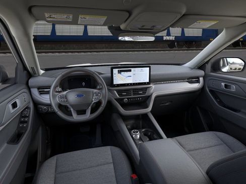New 2026 Ford Explorer Active RWD image 9