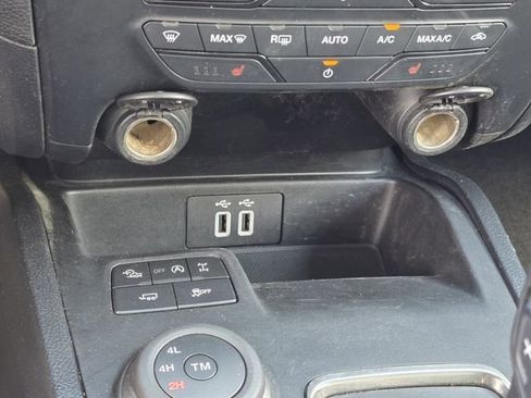 Used 2022 Ford Ranger XLT w/ Equipment Group 302A High image 21