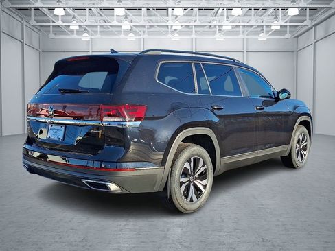 New 2026 Volkswagen Atlas SE image 4