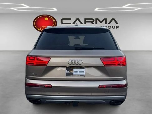 Used 2019 Audi Q7 3.0T Premium w/ Cold Weather Package AWD/4WD image 4