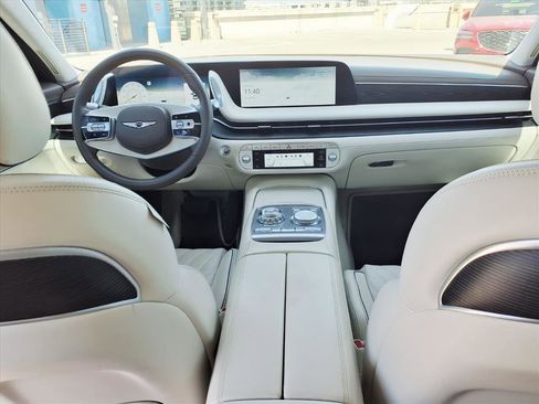 Certified 2023 Genesis G90 3.5T image 18