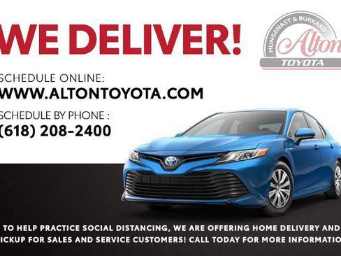 Certified 2021 Toyota Camry SE image 3