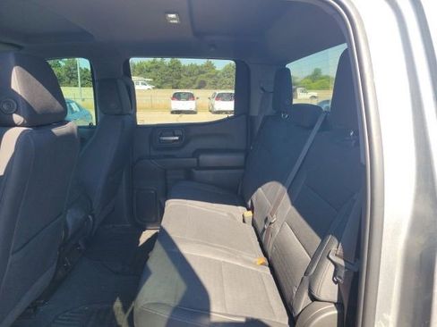 Used 2023 Chevrolet Silverado 1500 Custom w/ Rally Edition AWD/4WD image 18