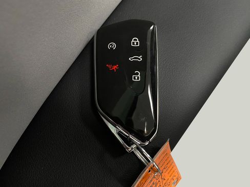 New 2025 Volkswagen Tiguan SE R-Line image 30