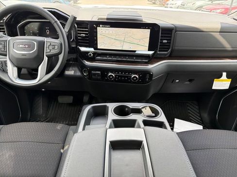 New 2026 GMC Sierra 2500 SLE w/ SLE Value Package; AWD/4WD image 9