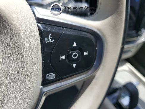 Certified 2023 Volvo XC60 T8 Plus w/ Protection Package Premier AWD/4WD image 18