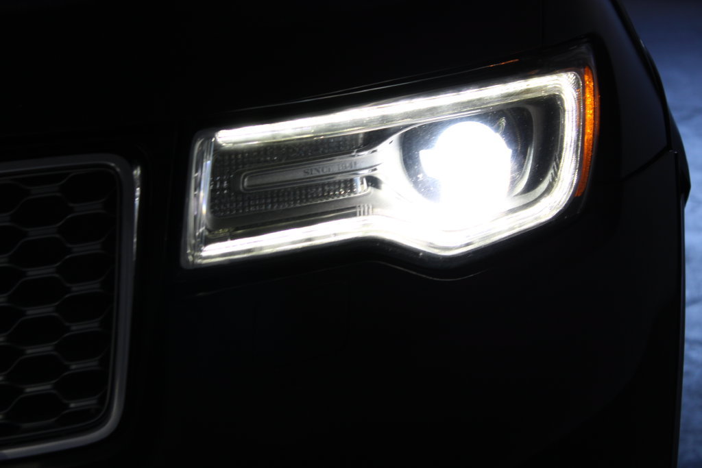 Used 2017 Jeep Grand Cherokee Summit AWD/4WD image 54
